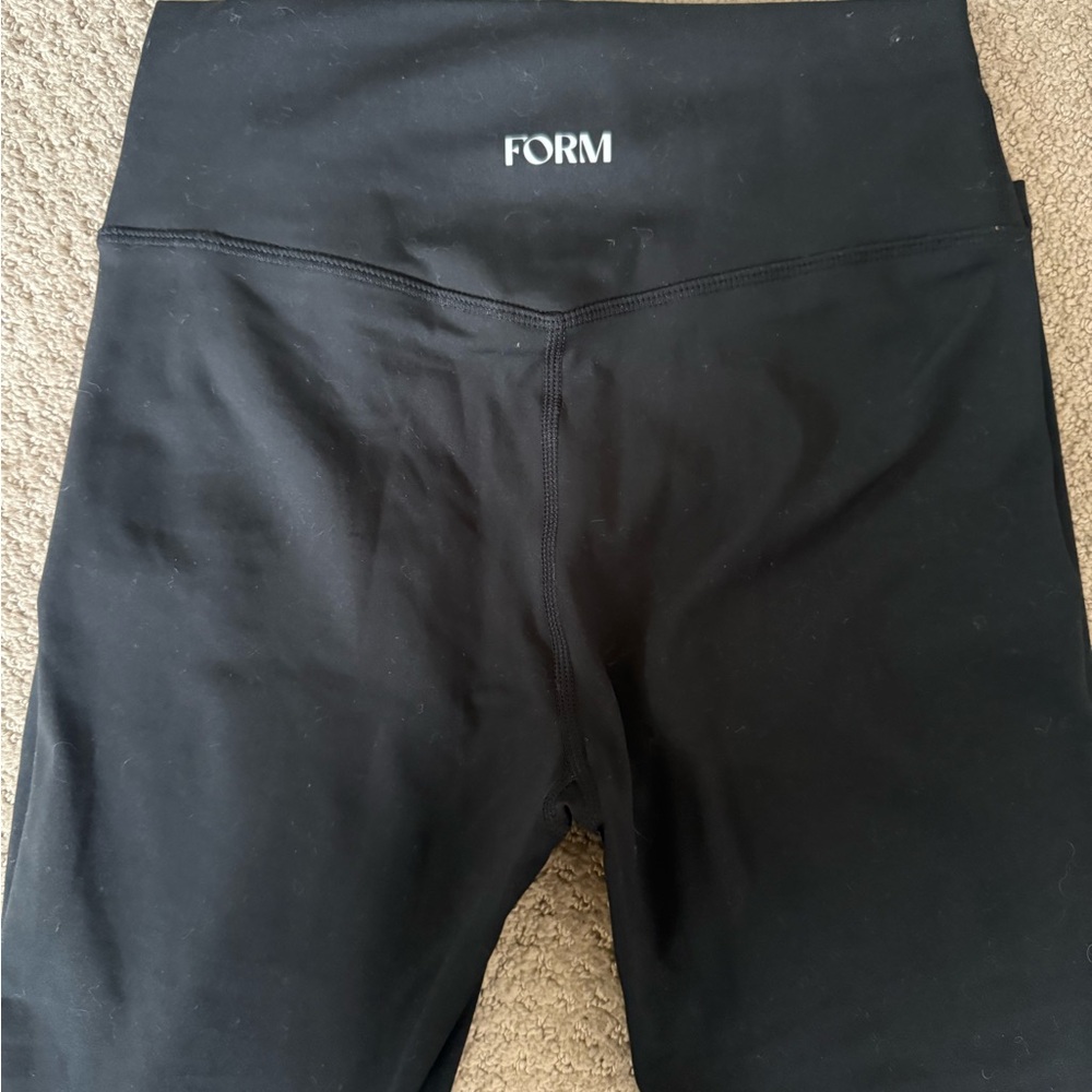 FORM Black Leggings